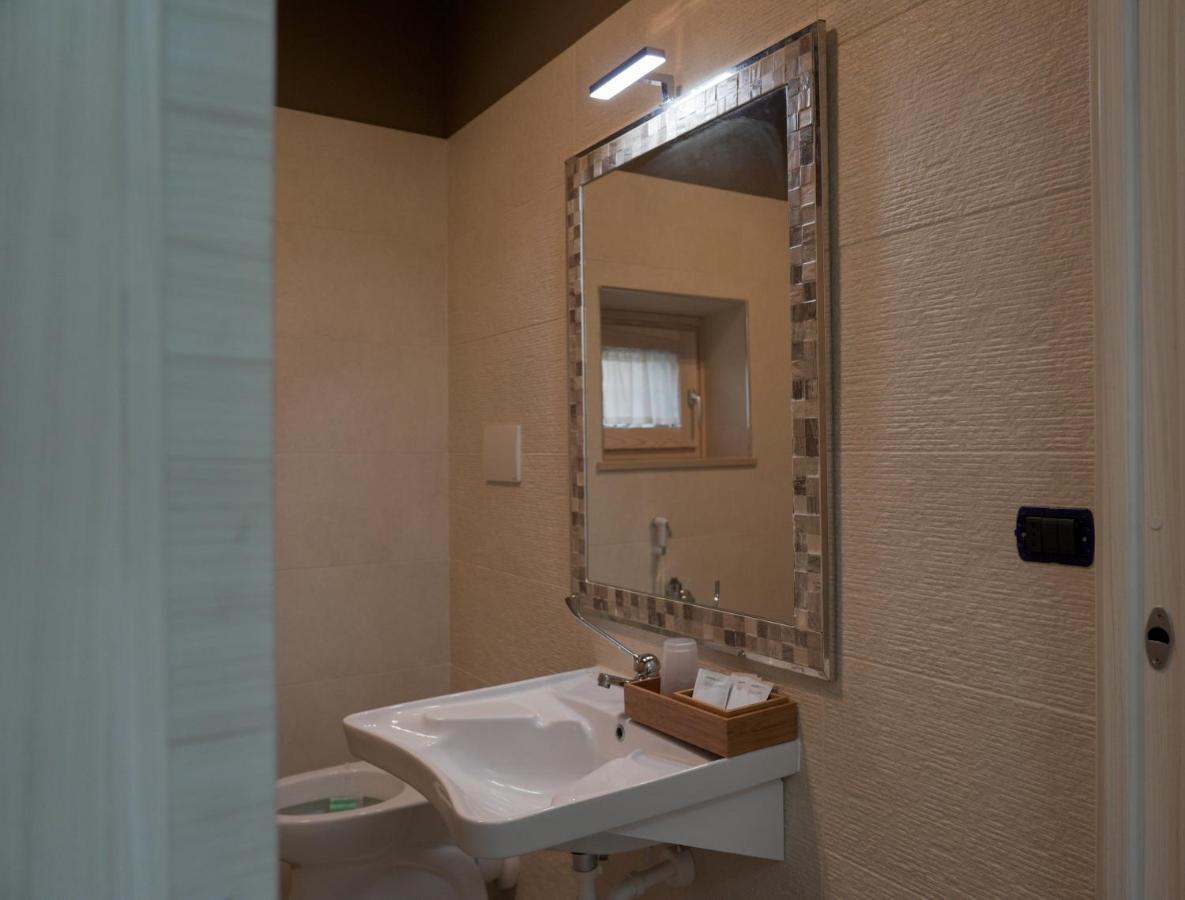 B&B La Maddalena Passo di Mirabella Bagian luar foto